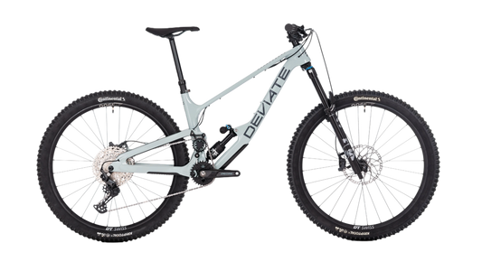 Deviate Highlander II 2026 Full Build Enduro Bike in Iona Green – erhältlich bei Gravity & Sons in Helmbrechts, Oberfranken.