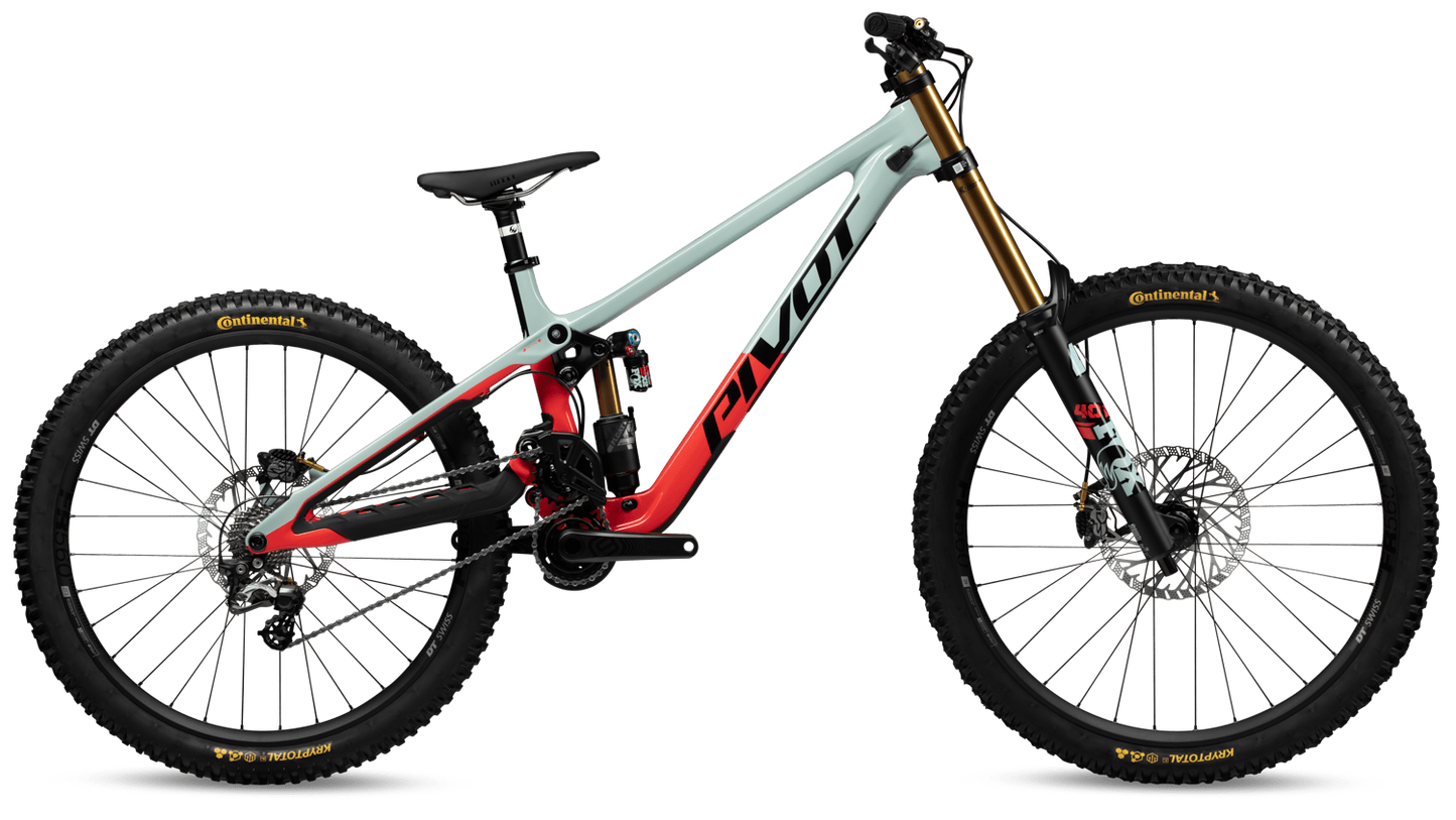 Pivot Phoenix in Red Mint – leistungsstarkes Downhill-Bike für anspruchsvolle Trails, erhältlich bei Gravity & Sons in Helmbrechts, Oberfranken.