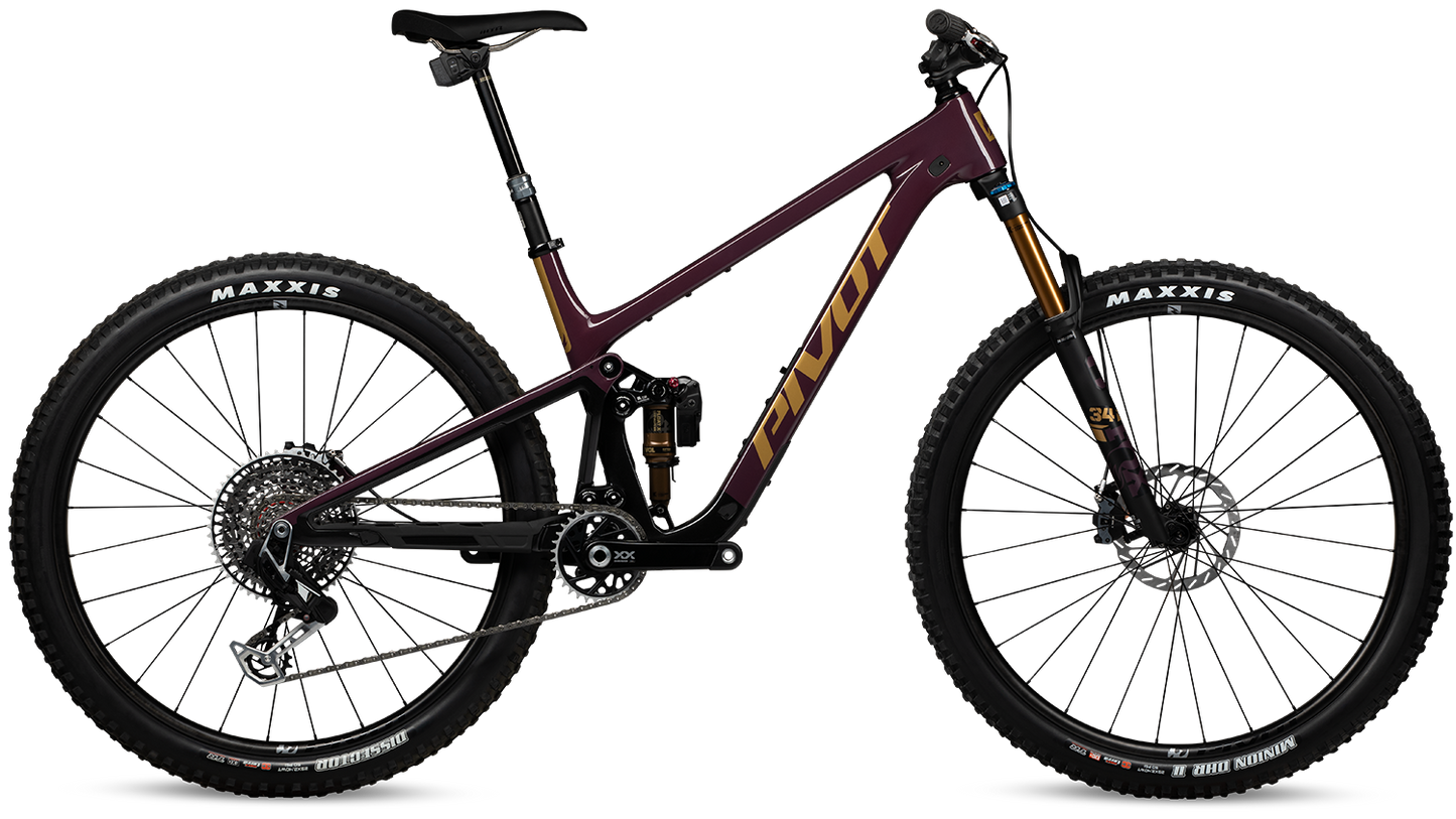 Pivot Trailcat SL Dreambuild in Dr. Purple – edles Trailbike mit Top-Komponenten, aufgebaut von Gravity & Sons in Helmbrechts, Oberfranken.