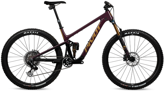 Pivot Trailcat SL Dreambuild in Dr. Purple – edles Trailbike mit Top-Komponenten, aufgebaut von Gravity & Sons in Helmbrechts, Oberfranken.
