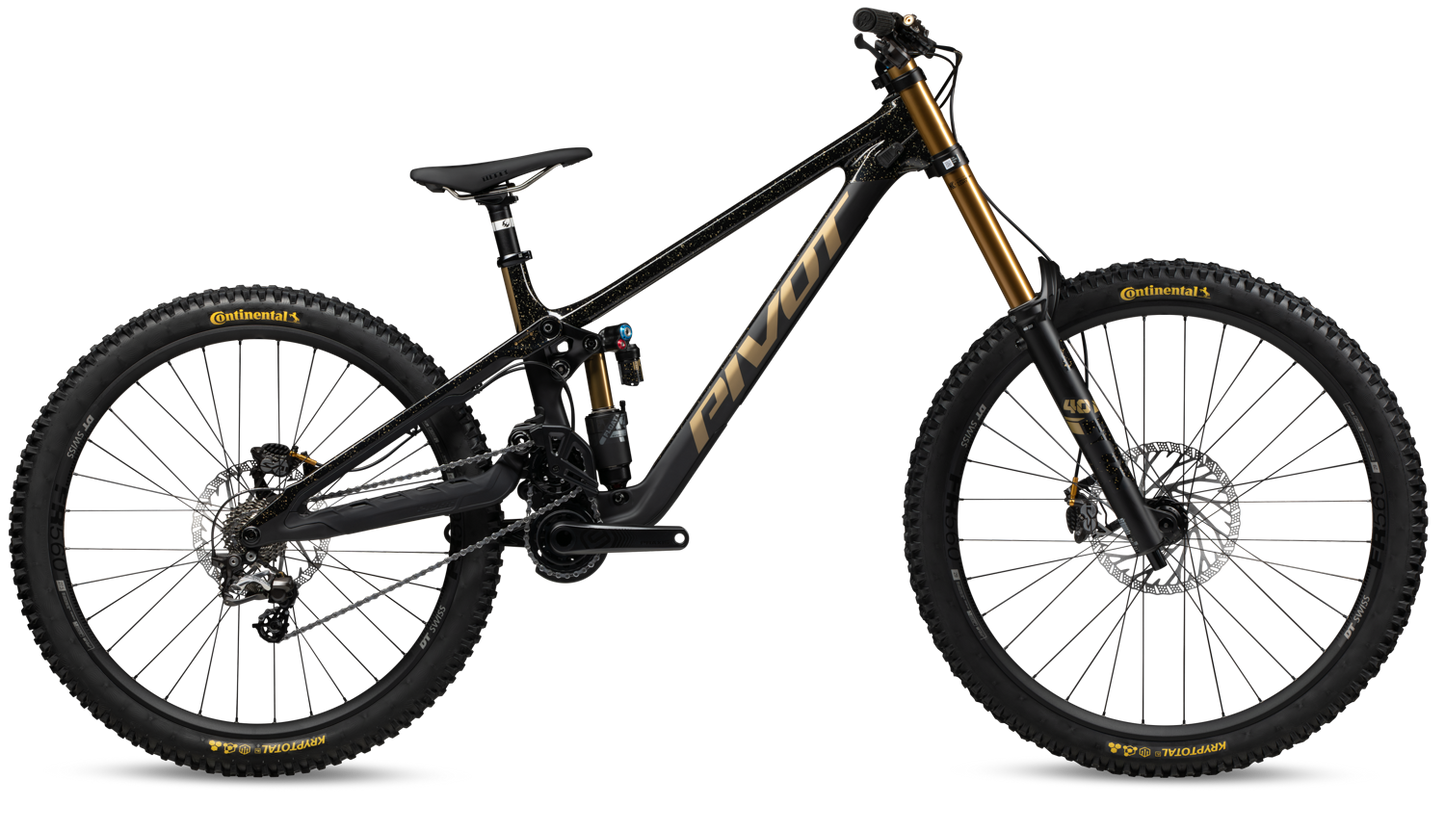 Pivot Phoenix Pro Saint in Black Gold – erhältlich bei Gravity & Sons in Helmbrechts, Oberfranken
