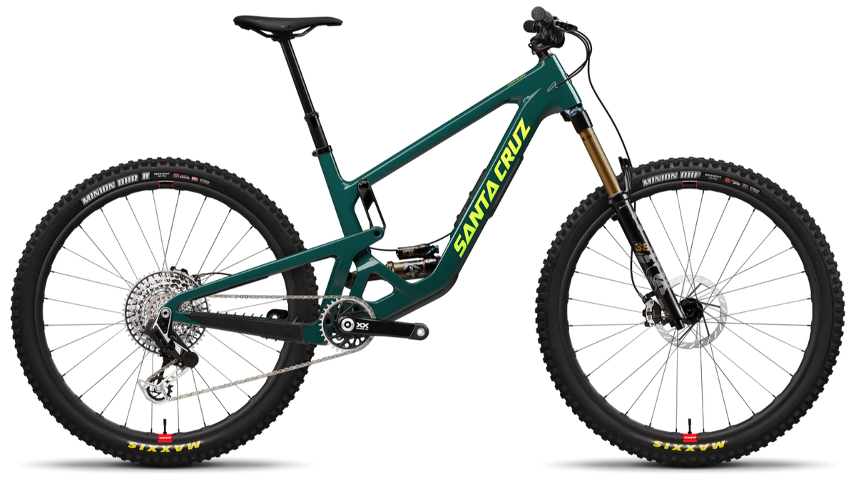 Santa Cruz Hightower 2025 in Gloss Day Green – modernes Trailbike mit Top-Performance, erhältlich bei Gravity & Sons in Helmbrechts, Oberfranken.