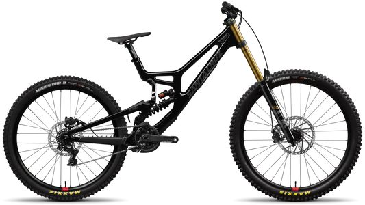 Santa Cruz V10 2025 in Gloss Black Sparkle – Highend-Downhill-Bike mit Carbonrahmen, erhältlich bei Gravity & Sons in Helmbrechts, Oberfranken.