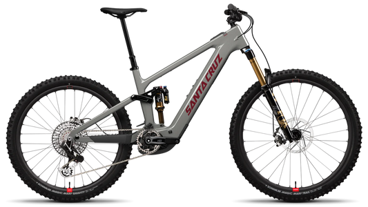 Santa Cruz Vala 2025 in Gloss Grey – vielseitiges Trailbike mit Carbonrahmen, erhältlich bei Gravity & Sons in Helmbrechts, Oberfranken.