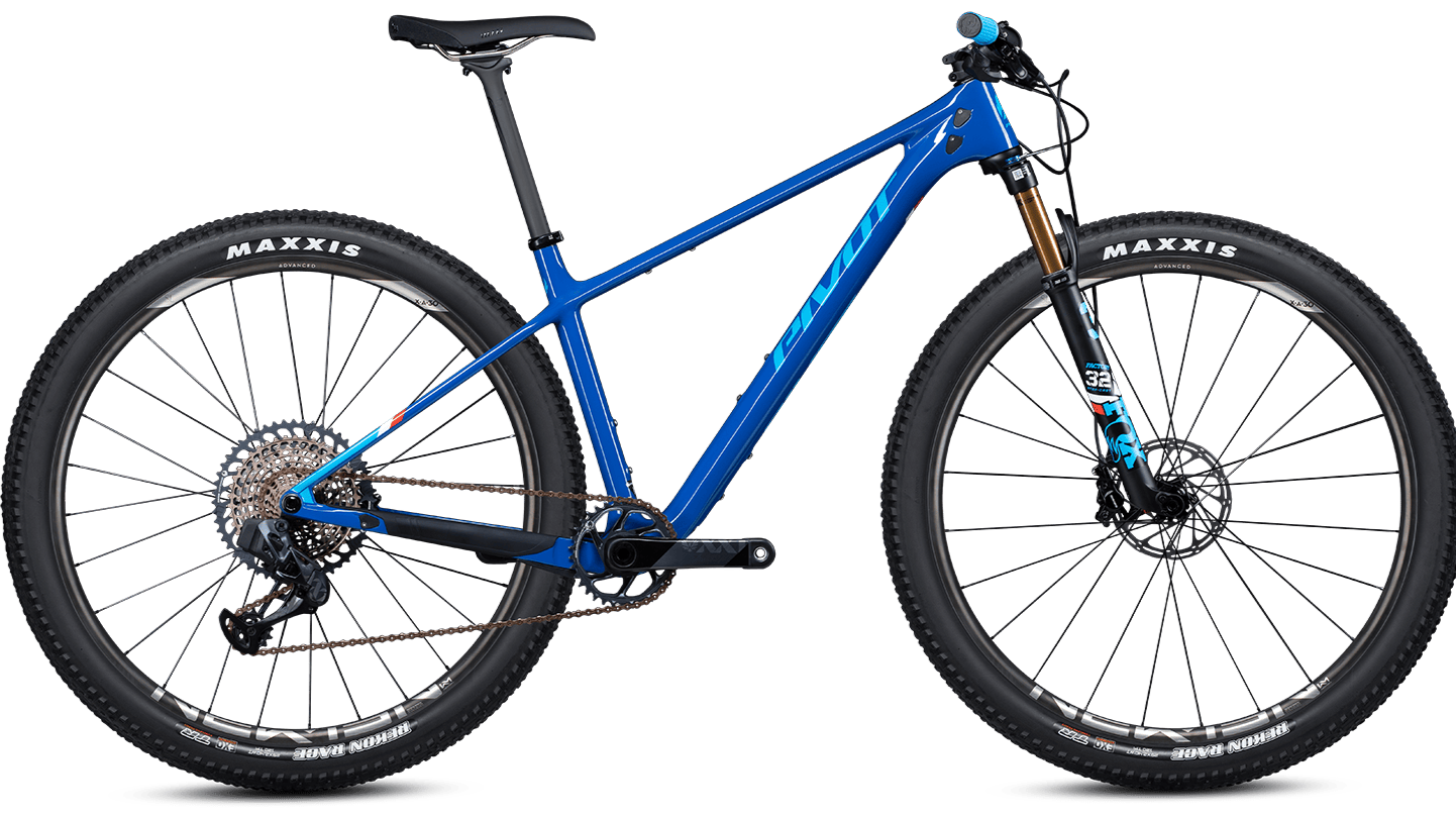 Pivot LES SL in Blue Ribbon – ultraleichtes Carbon-Hardtail für maximale Effizienz auf dem Trail, erhältlich bei Gravity & Sons in Helmbrechts, Oberfranken.