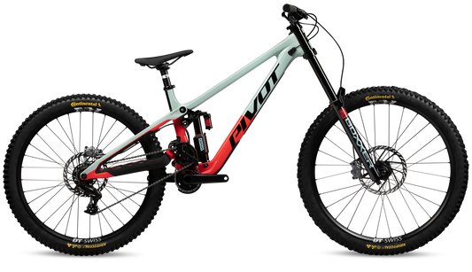 Pivot-Phoenix 2025 Ride in Red Mint – erhältlich bei Gravity & Sons in Helmbrechts, Oberfranken