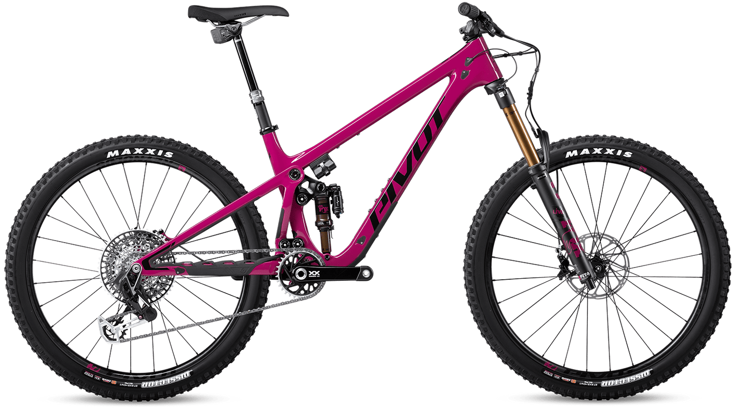 Pivot Shadowcat in Dangerfruit – ultraleichtes Trailbike mit Carbonrahmen und verspieltem Handling, erhältlich bei Gravity & Sons in Helmbrechts, Oberfranken.