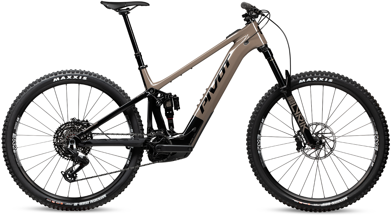 Pivot Shuttle AM E-Mountainbike in Badlands Brown – erhältlich bei Gravity & Sons in Helmbrechts, Oberfranken.