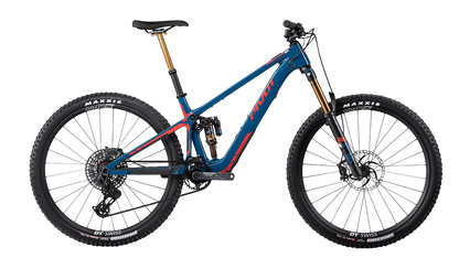 Pivot Shuttle SL in Blue Denim – sportliches Light-E-MTB mit agilem Handling, erhältlich bei Gravity & Sons in Helmbrechts, Oberfranken.