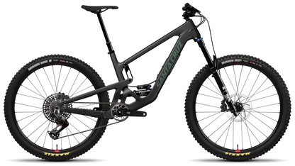 Santa Cruz Hightower 2026 in Matte Black – leistungsstarkes Trailbike, erhältlich bei Gravity & Sons in Helmbrechts, Oberfranken.