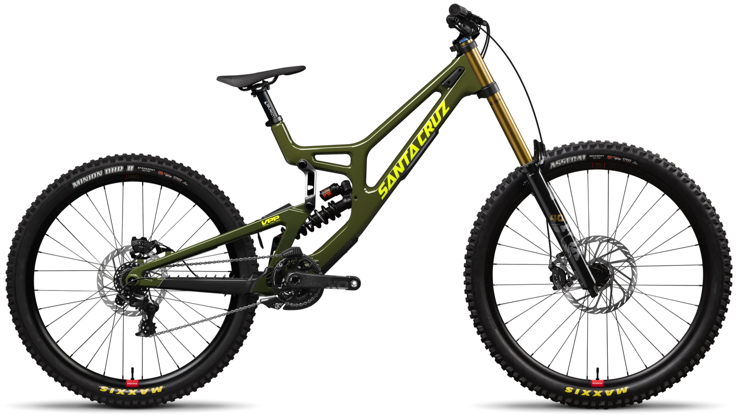 Santa Cruz V10 2025 in Gloss Kelp Green – Downhill-Bike der Spitzenklasse, erhältlich bei Gravity & Sons in Helmbrechts, Oberfranken.